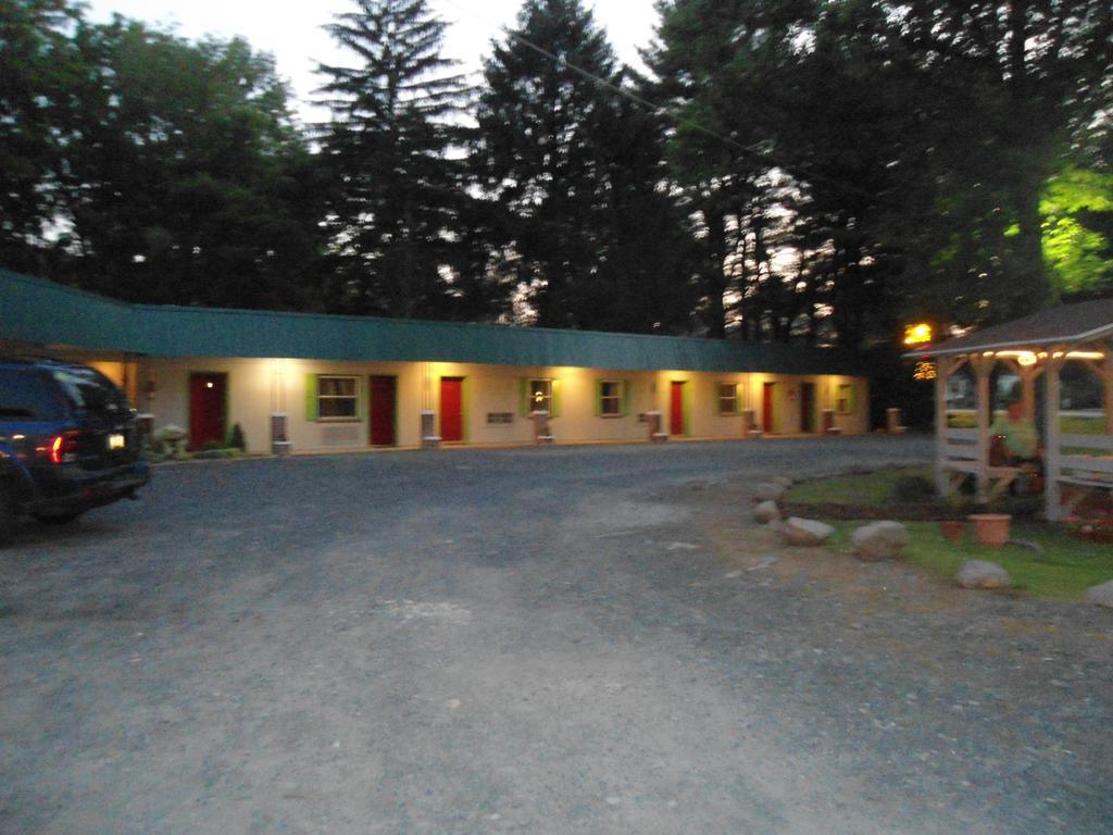 Flower Field Inn And Cottages Stroudsburg Exteriör bild